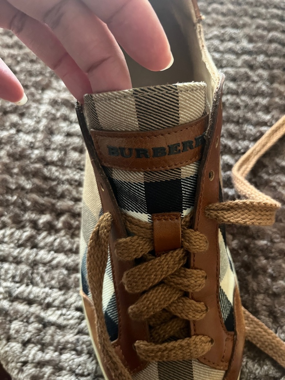 Burberry Tan Brown Plaid Low-Top Sneakers - Picture 5 of 13
